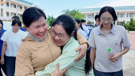 Kỳ thi tốt nghiệp THPT 2026: Nỗ lực vượt khó của học sinh vùng đồng bào dân tộc thiểu số