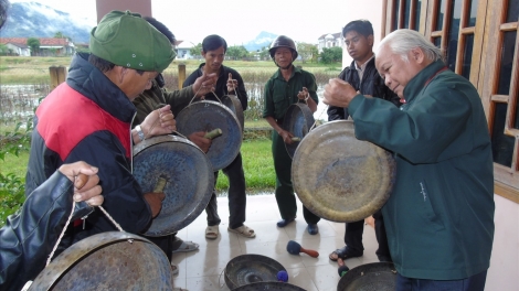 Ngê̆ nhơ̆n rơgei Yang Danh: Bơngai chĕp vei tơdrong juăt kơ bơngai Bahnar Krĕm