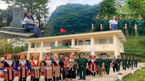 Chuyện kể từ miền đá biên cương Sơn Vĩ