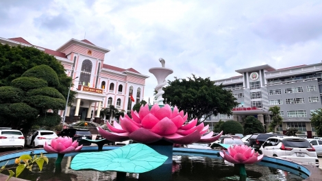 ពត៌មាន​ម៉ោង៦