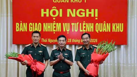Đại tướng Phan Văn Giang gĭt gai jao bruă klam Khua kahan Êpul kahan 1