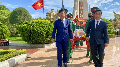Daklak drông klang kleh 27 čô phung êngiă asei ti Campuchia wĭt hŏng ƀuôn sang pô