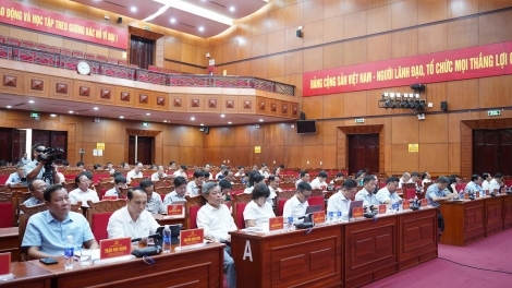Môi hơnăm khu râ kăn pơkuâ péa râ a Dak Lak, khu pơkuâ tơnêi têa lế lĕm tro, pêi cheăng châ tơƀrê