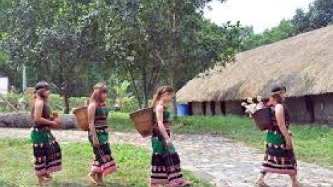 Thế pâ dêi pơlê