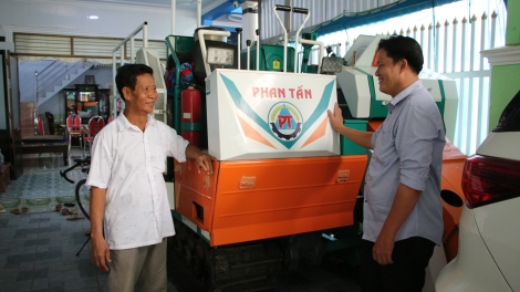 MANƯIH KHMER BHRỢ CHA K’VAN TƠỢ CR’NOỌ BH’RỢ XĂL T’MÊÊ