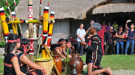 Đôi chân trần