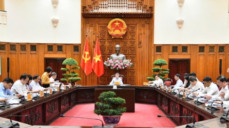 Thủ tướng Lê Minh Hưng rƀŭn nchră mpeh hun hao ntuk kan tơm prăk lam ntur neh ta Việt Nam.