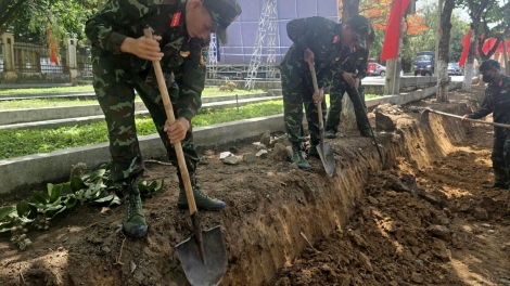 Quảng Ngãi lòt jòi ƀồc ntìng mpồl bal cau ling chơ̆t màng tàm tiah gùng Trường Chinh 