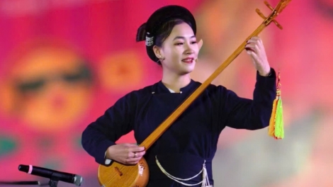 NHÌNH SLAO DÚ CAO BẰNG LỒNG SLIM CHƯỚNG AU SLE CẰM THEN, HENG TÍNH