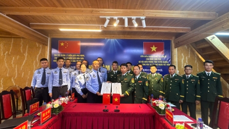 Hội đàm giữa lực lượng quản lý biên giới Tuyên Quang (Việt Nam)- Vân Nam (Trung Quốc)