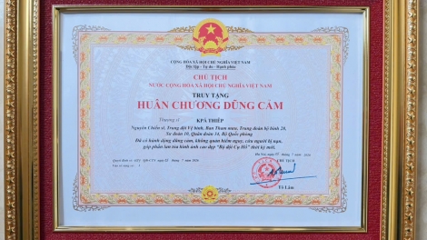 Thượng sĩ Kpă Thiêp - Chiến sĩ Quân đoàn 34 được truy tặng Huân chương Dũng cảm