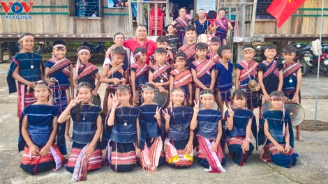 Rak vế túa lĕm tro Bơhnéa a pơlê xiâm ngế khên tơnôu - pôa Núp