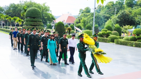 Khánh thành Khu tưởng niệm Anh hùng liệt sĩ Trần Văn Thọ tại Điện Biên