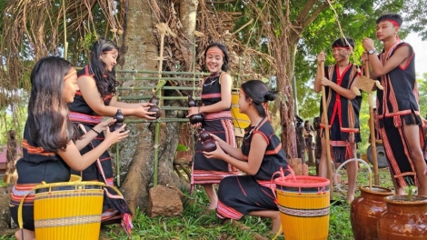 Adơi anet hiam bơnai kâo adih