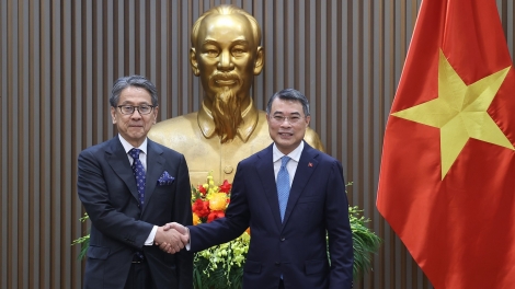 Thủ tướng sơng Kơdră Hơnih mong jên JBIC Nhật Bản