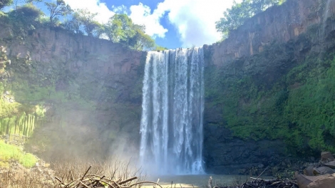 Pơling dôr krong (Vui mùa lễ hội)