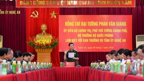 Đại tướng Phan Văn Giang mă bruă hŏng Êpul khua bruă Đảng čar Nghệ An