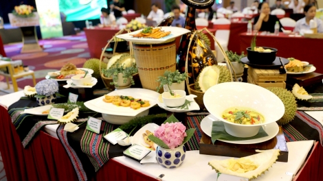 Bơngai pai gŏ rơgei kơ pêng teh đak pai pơjing tơmam xa đơ̆ng plei sâu riêng Đăk Lăk 