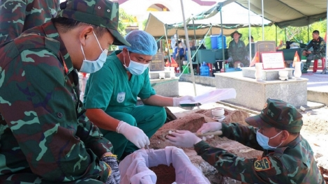 Quảng Ngãi, Đăk Lăk hơvơn akŏm jơhngơ̆m chơ chă, sơkơ̆t hơdah hơnăn măt kơting linh lôch tang ăn teh đak 