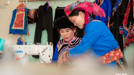 TUYÊN QUANG: HẾT NÈM ĐÂY PÀY NẶM MƯỜNG PANG CHỎI HẾT KIN DÚ BÚNG DÂN TỘC NỌI CẦN