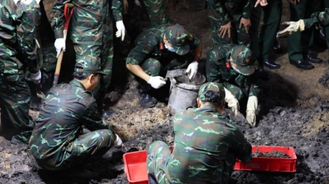 LANGYAH 3 THAIK BINGUK SAONG JALAN DUAH ATAU TALANG BOL LIN DI BEIN BANGU LÊ THỊ RIÊNG