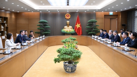  Khua knŭk kna Lê Minh Hưng drông Khua bi ala Keh prăk dlông rŏng lăn