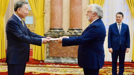  Khua gĭt gai Đảng, Khua lăn čar Tô Lâm drông Khua bi ala 5 ala čar ba mdah Hră ala čar 