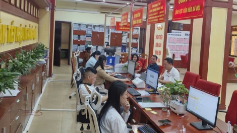Lạng Sơn tháo gỡ tình trạng thiếu cán bộ đúng chuyên môn ở cấp xã