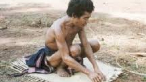 Wang wơng (Động viên dân làng lao động sản xuất)