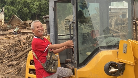 Cỗ máy "0 đồng" và chuyến đi 600km xé màn đêm cứu rốn lũ Mường Than