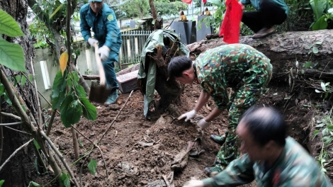 Quảng Ngãi rgum  saơ 1 nting tahen khĭt tâm lơh ta xã Đăk Pek.