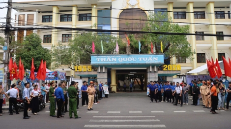 Quảng Ngãi ‘no tơ’nôm vâ chê 2.000 tơdroăng pơkâ pêi rah xo hok tro mot hriâm lâm 10 kong lâ̆p
