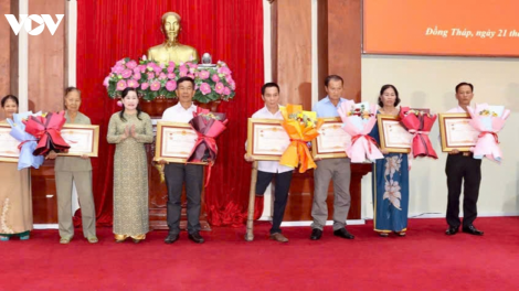 TINH DONG THAP PEIH NGAK RAYA POK MEYAOM SAONG ALIN HIDIAH ANGAN JE AMAIK VIET NAM KRAH BIJK KA 15 AMAIK 