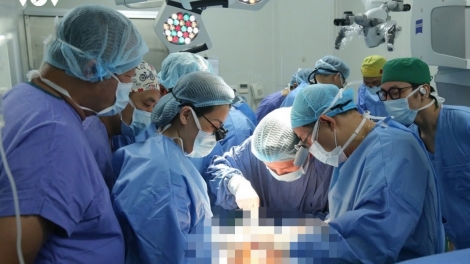 VIỆT NAM P’TỆÊT DƯƠNG VẬT LIÊM CHOOM TƠỢ MA NƯIH ĐOỌNG NĂC ABỤC CĂH DZỢ MA MÔNG 