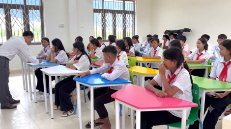 SỞ GD&ĐT HUẾ ZOOI ĐĂH ĐƯƠI DUA BƠR TRƯỜNG PHỔ THÔNG NỘI TRÚ BƠR CẤP ĐHỊ A LƯỚI