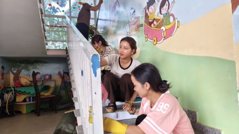 Giáo dục vùng khó Lâm Đồng tích cực chuẩn bị năm học mới