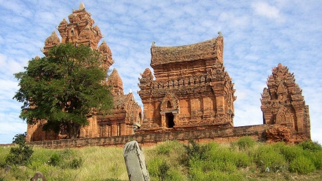 DAK KADHA ILAMO CAM ANGAOK MBUAN BÀ NÀI DI LAM DONG