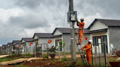GOM NDIEN BA PREIN DIUK BAHRAU TAL BHUM TANEH TAPEN NEGAR DI LAM DONG