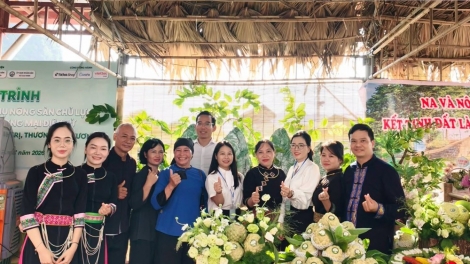MÁC NA XÁU BẠI THÌNH CÚA ĐĂM CHAY DÚ LẠNG SƠN ĐẢY LAI CẦN CHẮC THÂNG