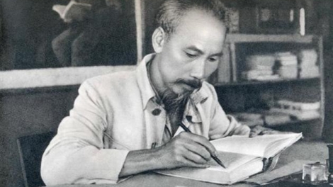 Ơn Bác Hồ