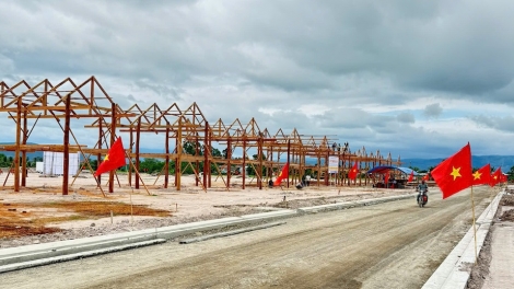 Gia Lai akŏm pơklaih tơnap tap, khŏm mă asong jên jang kŏng 
