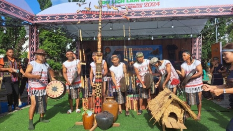 Pơchân kuăn cháu rak khôi túa lĕm tro hdrông kuê̆n ngo