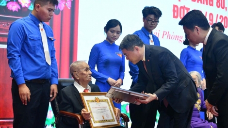 Ồng Lê Minh Hưng, Thủ tướng Chính phủ jàu Sơlòng 80, 70 sơnam Đảng tàm ƀòn dờng Hải Phòng