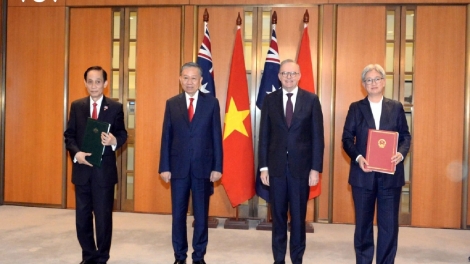 Việt Nam - Australia tơlĕch tơdrong tơchơ̆t atŭm păng kĭ pơkăp 13 hla ar jang hơdoi