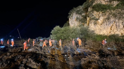 GR’LUH TUH ĐHỊ CAM TÚC (TRUNG QUỐC BHRỢ K’NOỌ 50 CHA NẶC CHÊÊT BIL