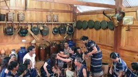 Pơlam kòn sao prăp gàr bơhiàn niam chài jơi bơtiàn 