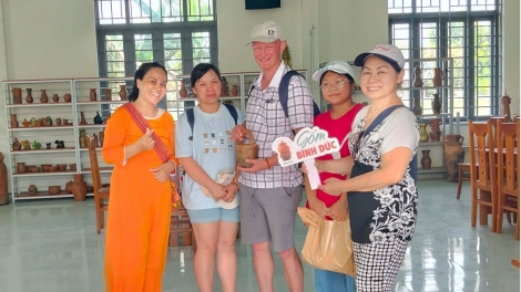 Rak mơhúa ki pôh tung kŏng ngê̆ xúa măng internet tơdjêp hên ngế ‘nâi