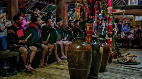 Jờng rơ Cau ling sền gàr tiah nhàr lơgar