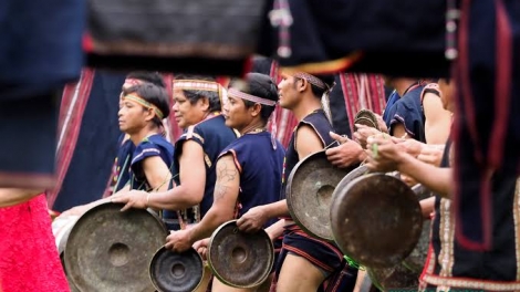 Bơnê kơ Kră (Nhớ ơn Bác Hồ)