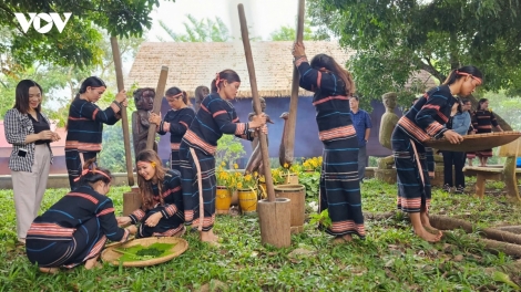 Cau bơyô tŭ do